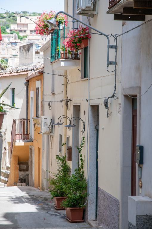 Vacanze Romantiche A Modica Phòng bức ảnh